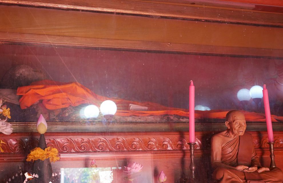 หลวงพ่อคล้าย วาจาสิทธิ์
